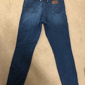 Wrangler indigood skinny high rise skinny jeans.